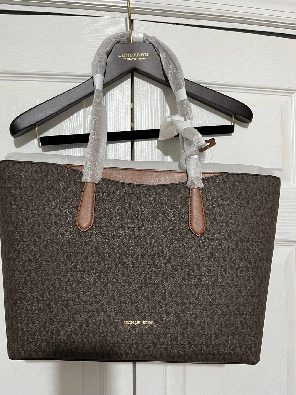 Michael Kors classic michael